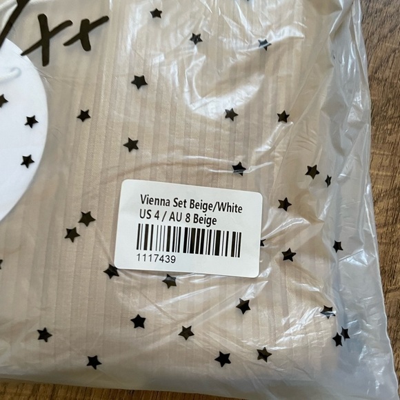 PRINCESS POLLY Vienna Set - Picture 3 of 3